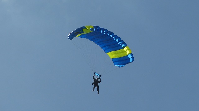 parachute-851318_640 (1)